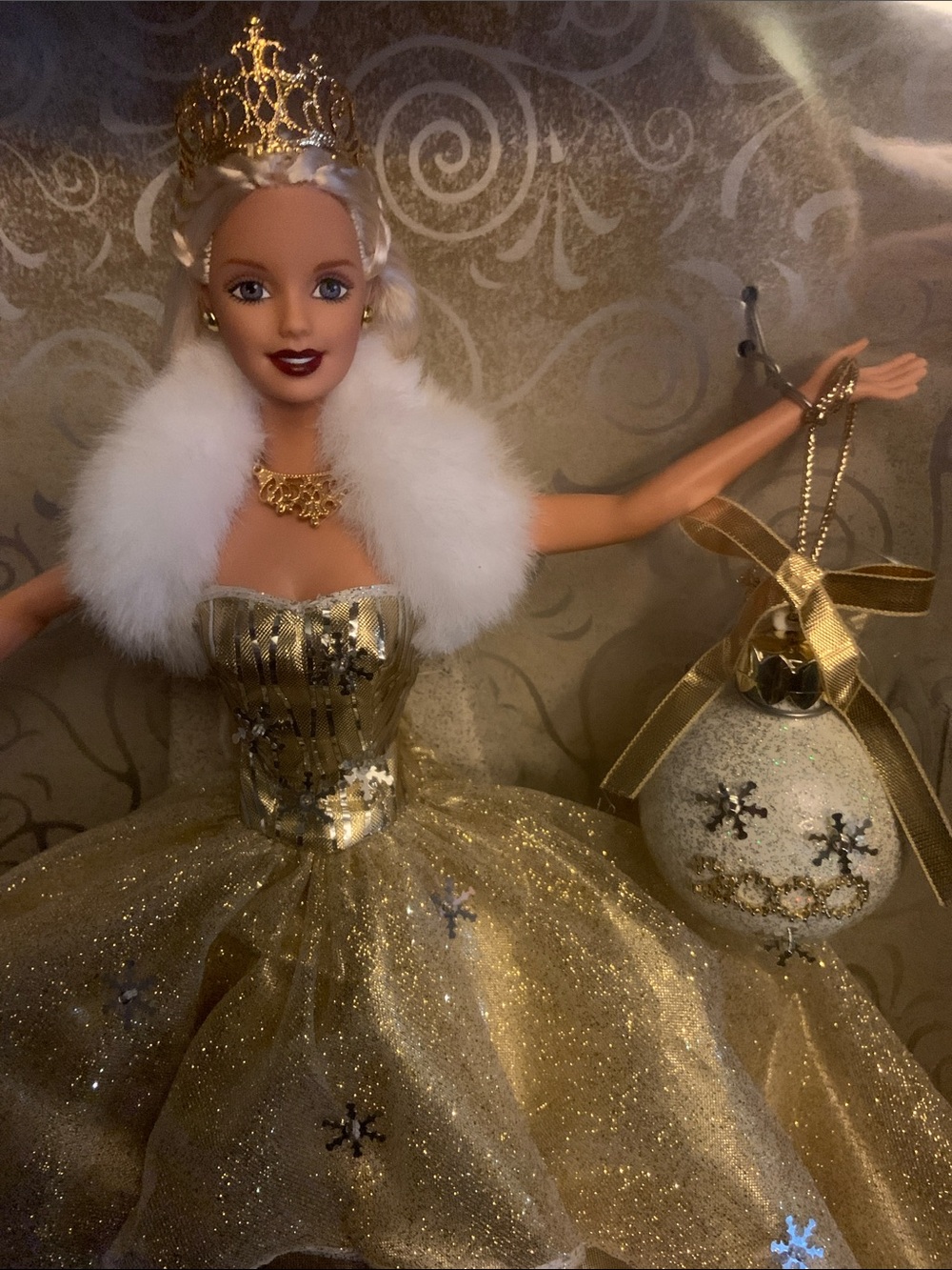 Barbie Gold Glitter Ball Gown with White Fur Collar - Picture 3 of 6